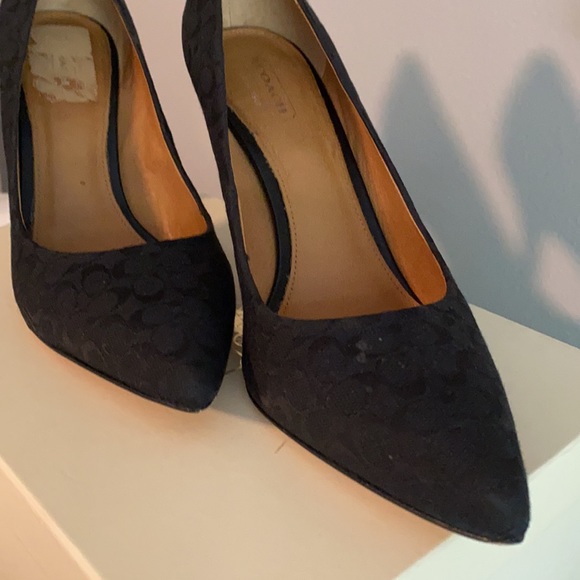 Size 10 coach heels perfect condition - Picture 2 of 5